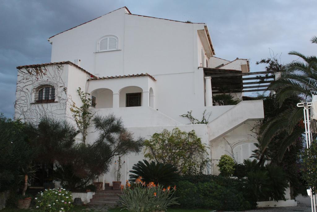 Puntaquattroventi Hotel Ercolano Exterior photo