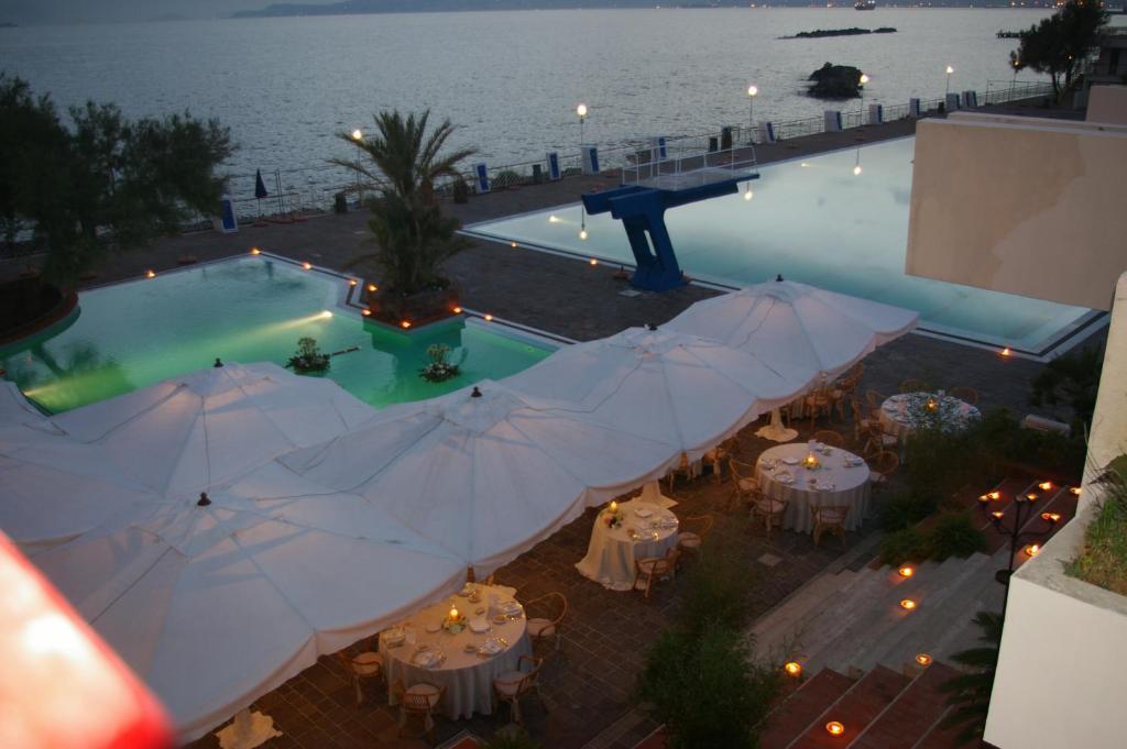 Puntaquattroventi Hotel Ercolano Exterior photo